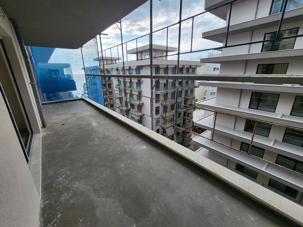IN VENDITA: Appartamento 1+1 a Shëngjin – 66 m² (🍹 Resort Fjord Kune) ⛱️ Fronte Mare con Vista Mare – Prezzo €85.000 🌋 Complesso Nuovo, Consegna 2025