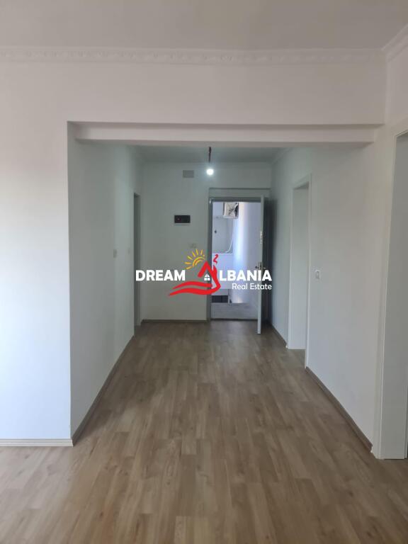 Appartamento 2+1 in vendita presso il Comune di Parigi vicino allo Stadio Dinamo a Tirana (ID 4129529)
