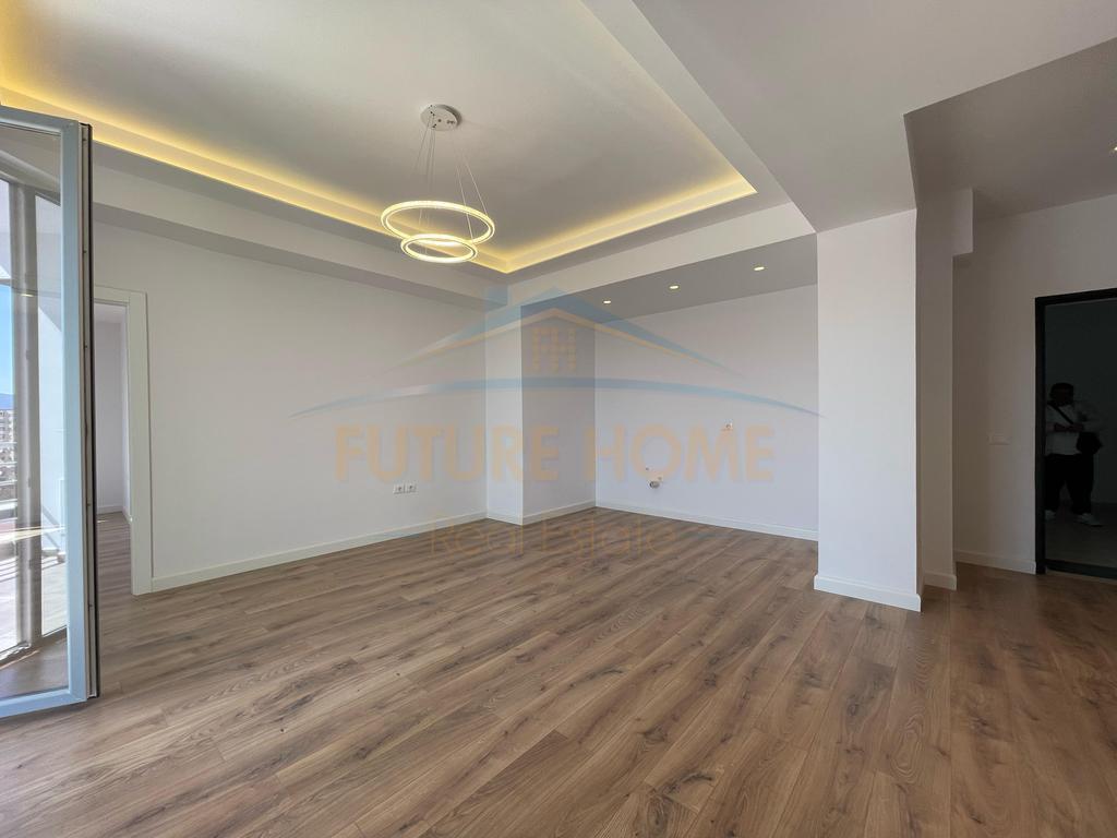 Apartment 2+1+2 for sale, Kavaja Street