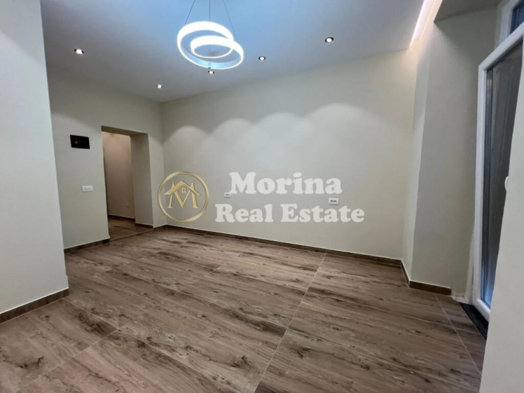 Qera, Ambient Biznesi, Pas Drejtorisë së Policisë, 800 Euro/ Muaj