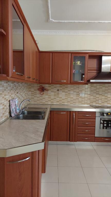 Apartment 2+1 for rent. Kodra e diellit, near teqe eleonora Price: 500 euros (+Optional parking spot with extra payment)
