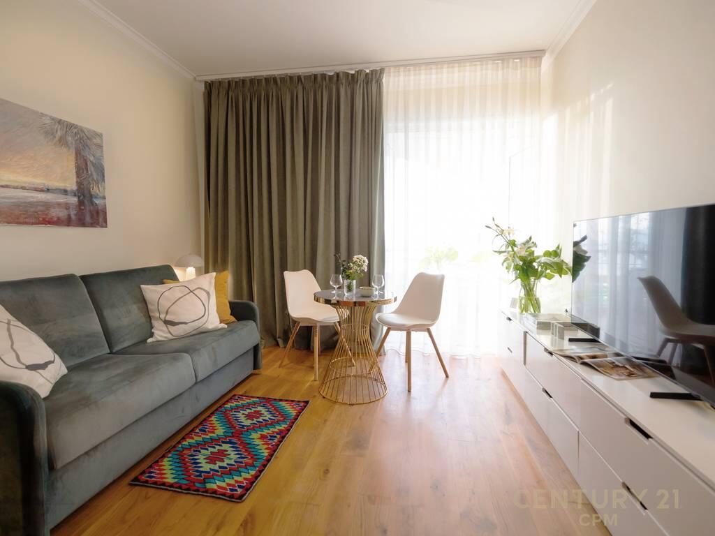 Appartamento 1+1+parcheggio in vendita con vista mare a Valona