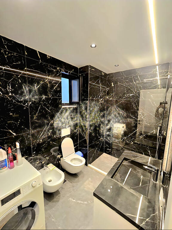 Apartament Me Qera 2+1+2+Post Parikimi ne Porcelan (ID B2201393) Tirane
