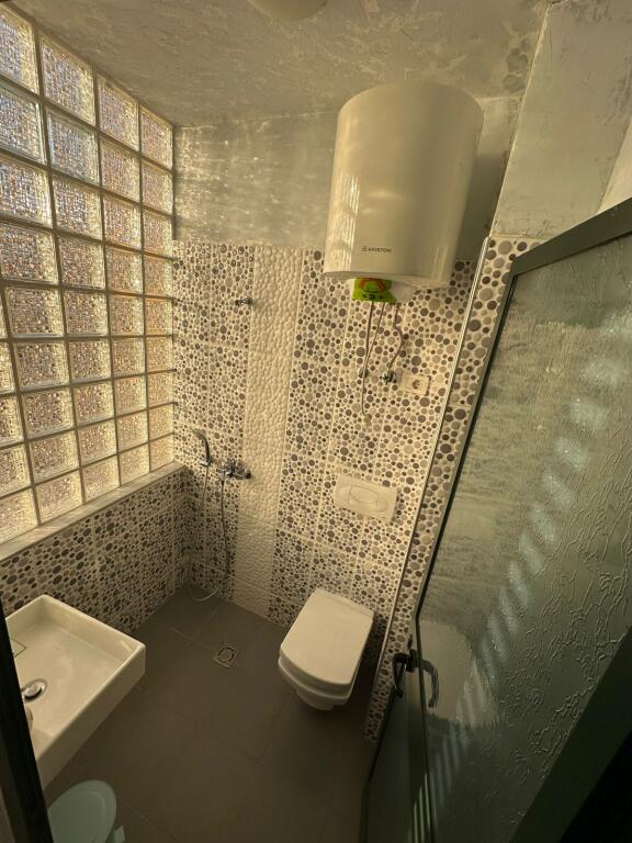 APARTAMENT ME QERA 2+1+2