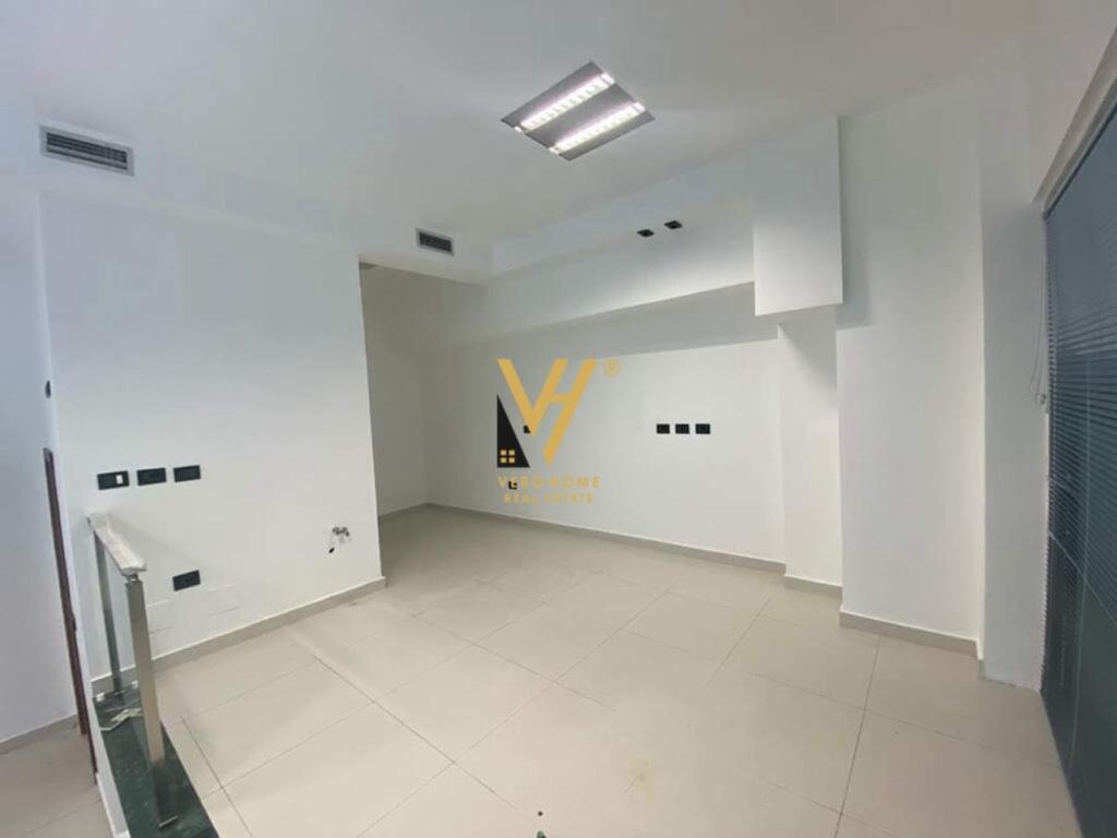 SHOP 40 M2 FOR RENT IN KODRA E DIELLIT 25,000 LEKE