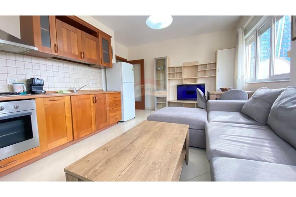 Apartament 1+1 per qira tek Stadiumi Air Albania!