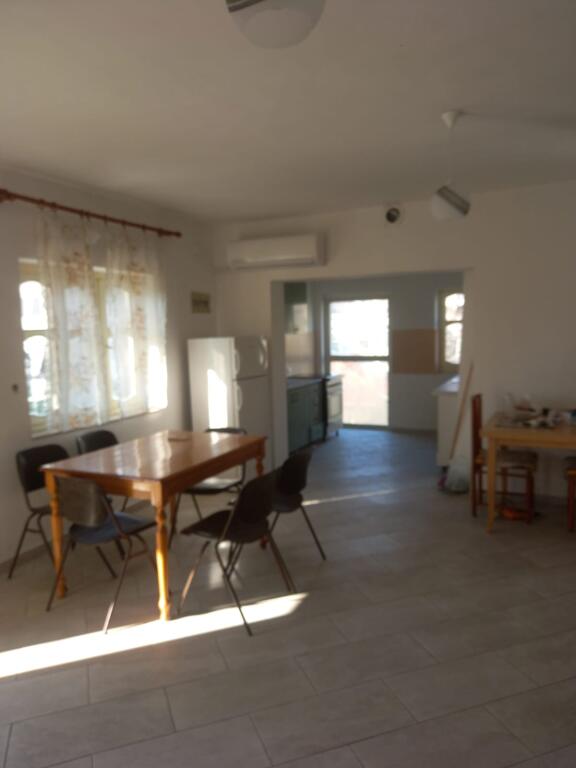 Appartamento in affitto al complesso Grand in ottime condizioni