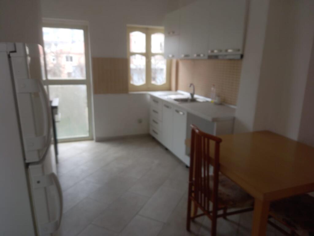 Appartamento in affitto al complesso Grand in ottime condizioni