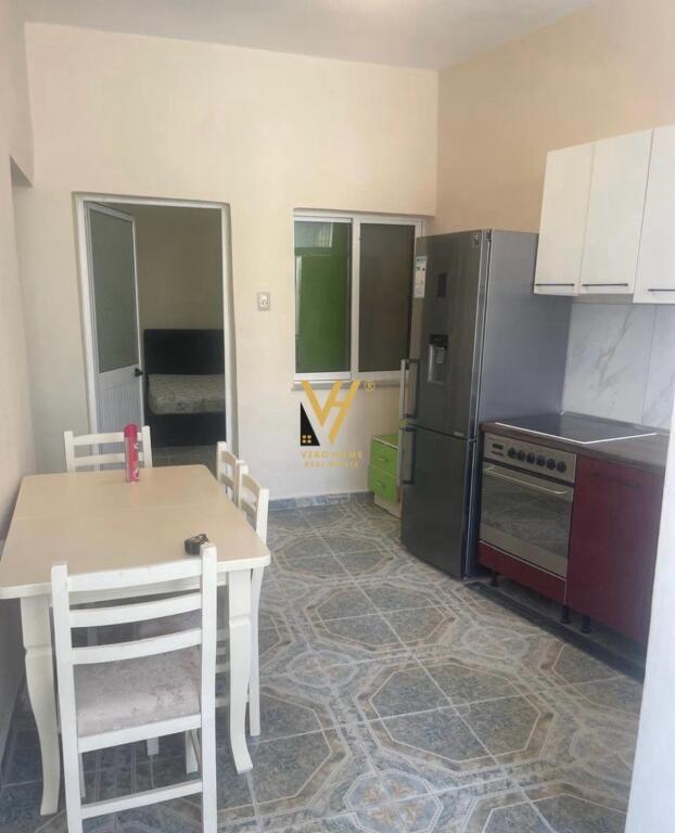 CASA IN AFFITTO PRESSO LA SCUOLA ROSSA 40.000 LEKE
