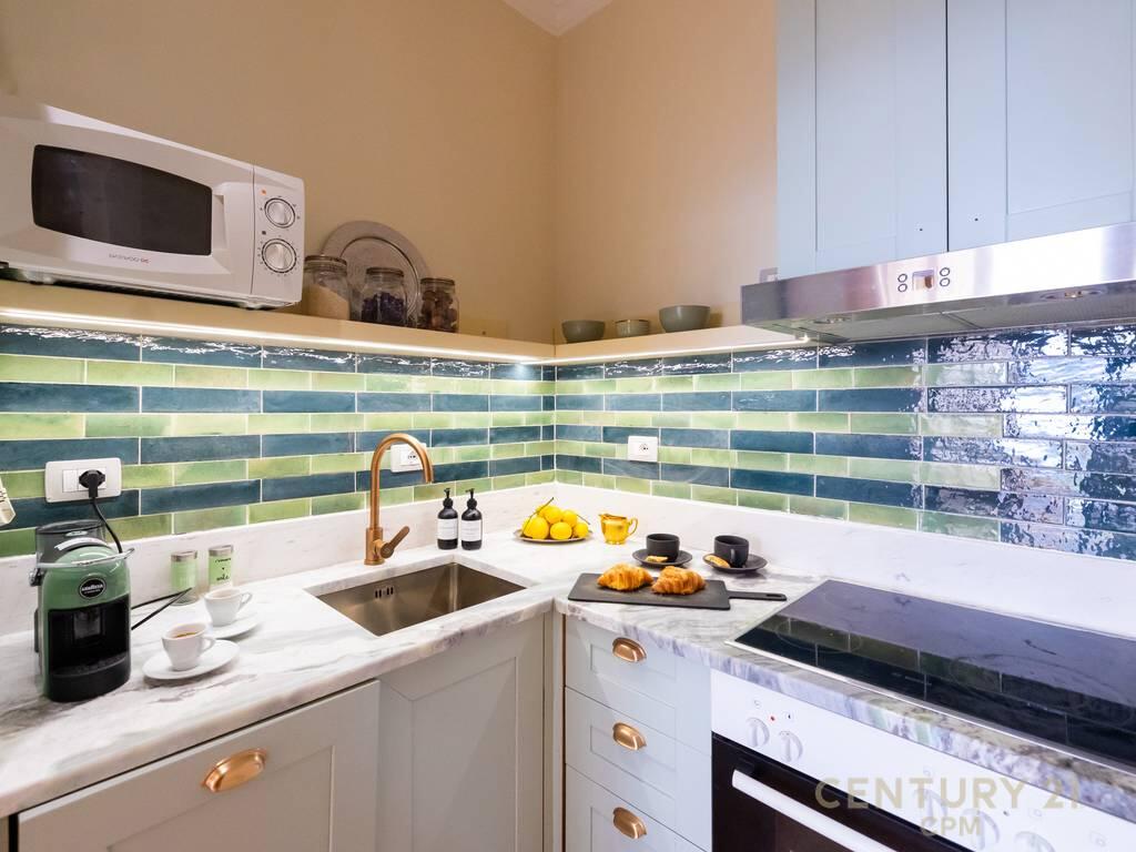 Appartamento 1+1+parcheggio in vendita con vista mare a Valona