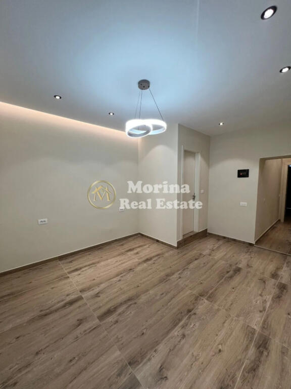 Qera, Ambient Biznesi, Pas Drejtorisë së Policisë, 800 Euro/ Muaj