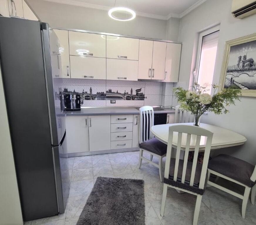 APARTMENT FOR RENT 1+1 KONGRESI MANASTIRIT 55,000 LEKE