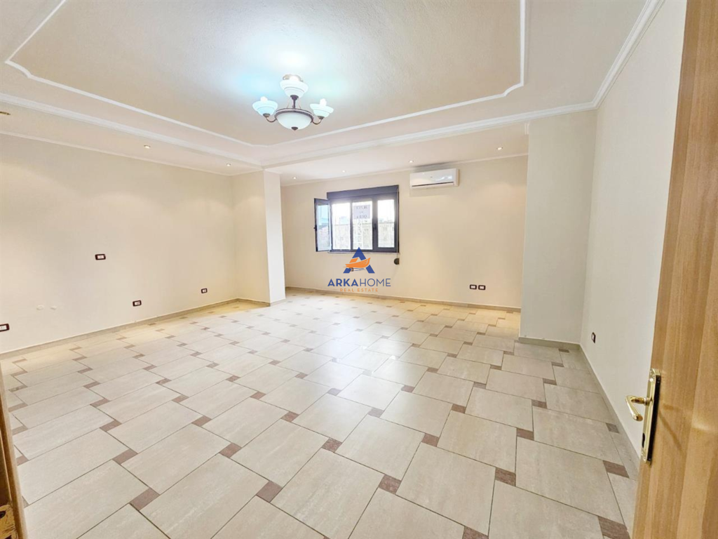 APARTMENT FOR RENT 3+1+BALCONY "IN THE CENTER" 950 EURO.