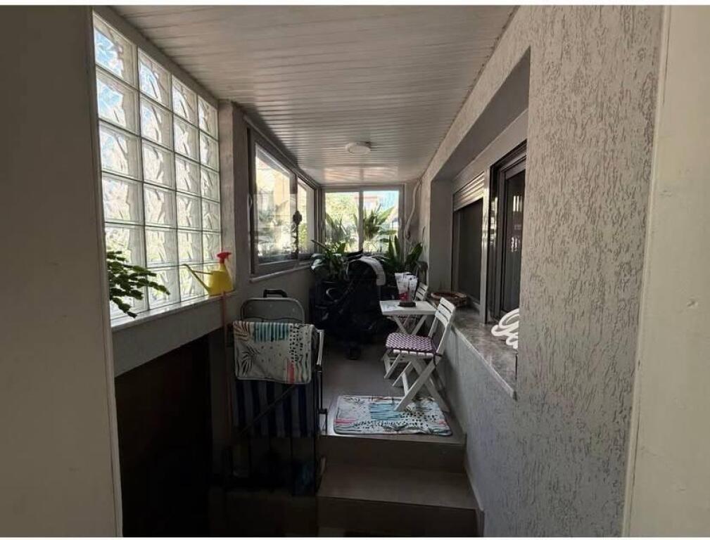 ZYRE ME QERA 120 M2 BLLOK 2.500 EURO