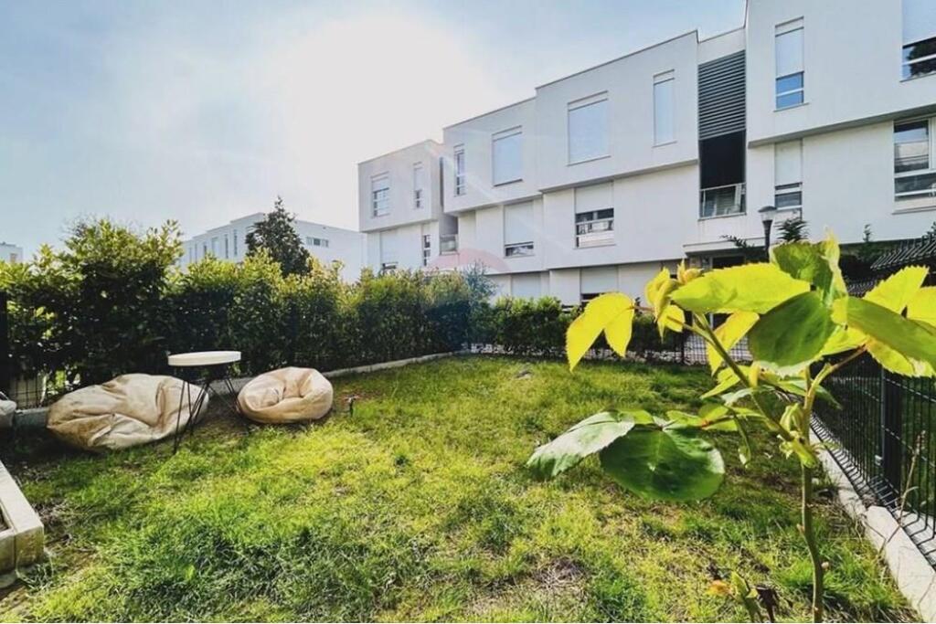 Appartamento 1+1, con cortile a San Pietro, Baia di Lalezit!