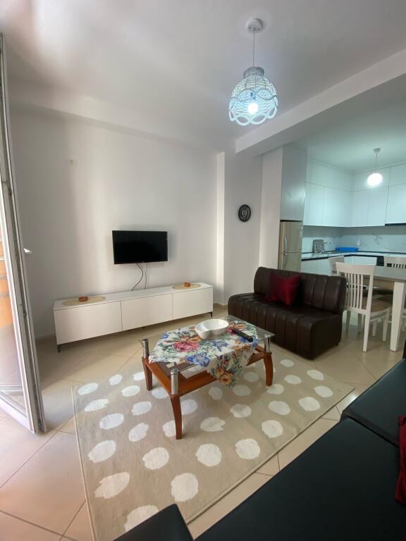 Qera, Apartament 1+1, Astir