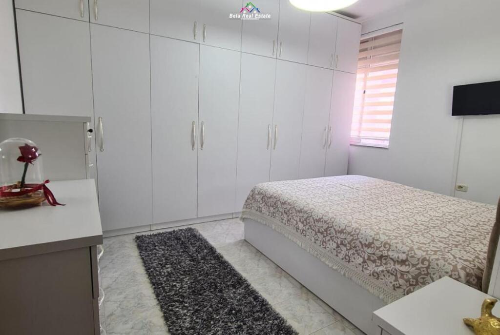 Apartament Me Qera 1+1 Prane Gjimnazit Cajupi (ID B211268) Tirane