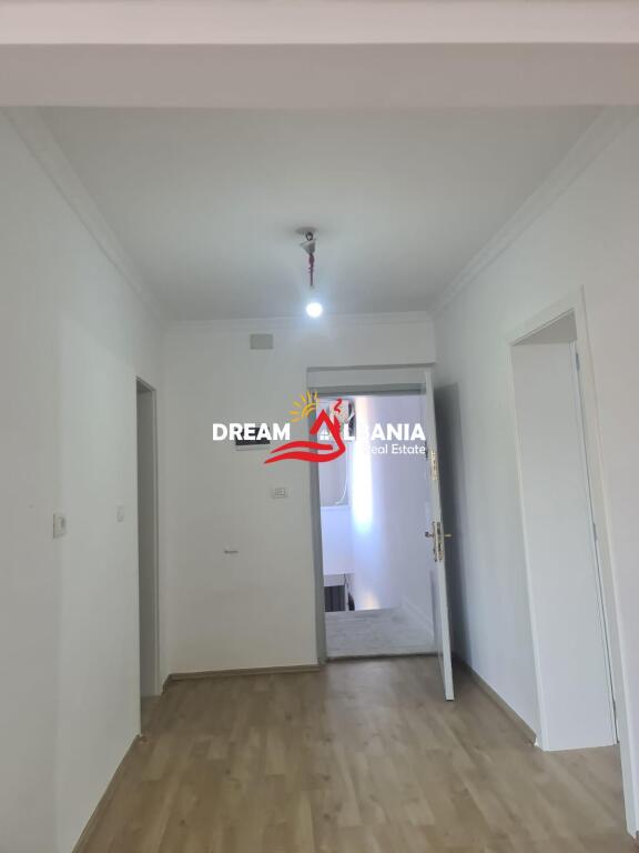 Appartamento 2+1 in vendita presso il Comune di Parigi vicino allo Stadio Dinamo a Tirana (ID 4129529)
