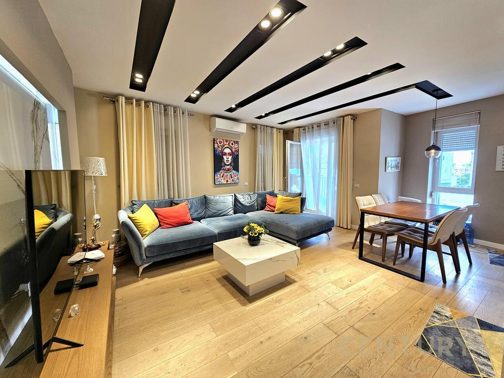 🏢 Appartamento 2+1 con Posto Auto incluso nel Complesso Magnet – Tirana,
