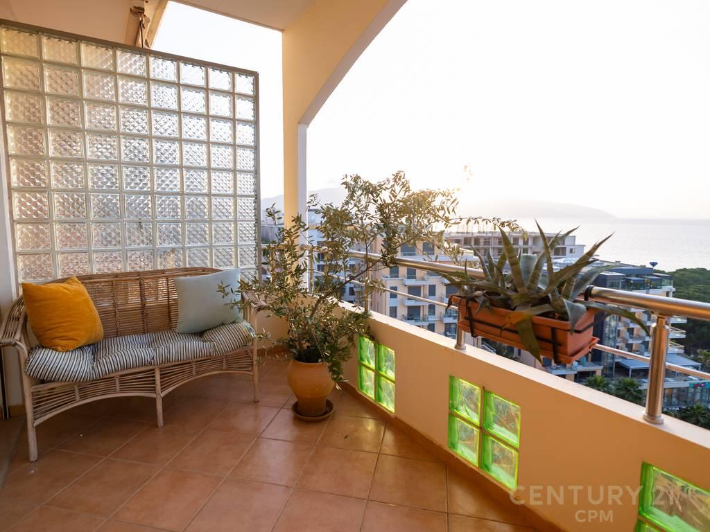 Appartamento 1+1+parcheggio in vendita con vista mare a Valona