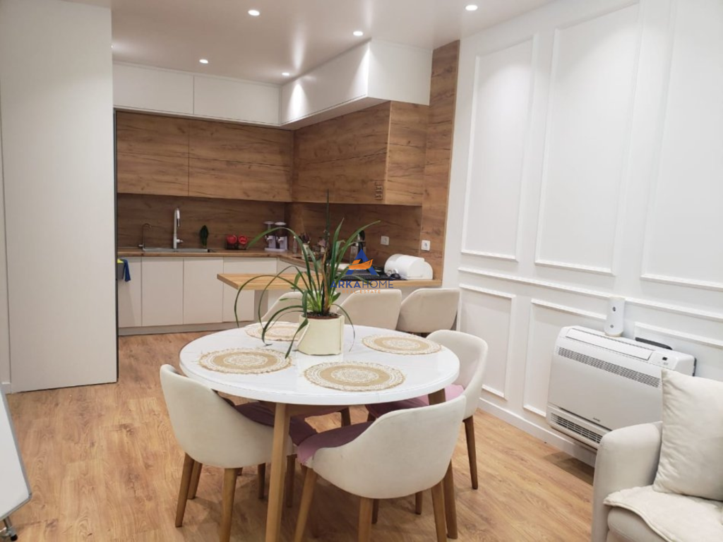 VENDESI APPARTAMENTO 2+1+BALCONE "COMPLESSO OAZIS, NUOVO ANELLO" 260.000 EURO. (PARCHEGGIO INCLUSO).