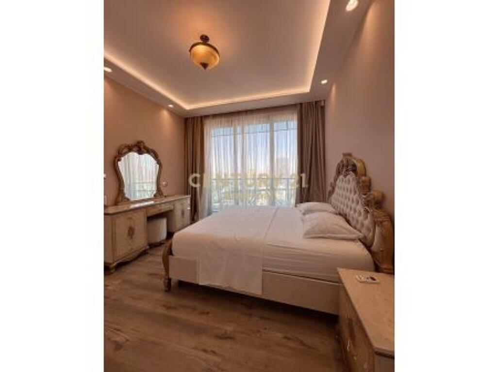 ✨ Appartamento 2+2 con Posto Auto – Ambasciatore 3, Eleganza e Sicurezza nel Centro di Tirana!