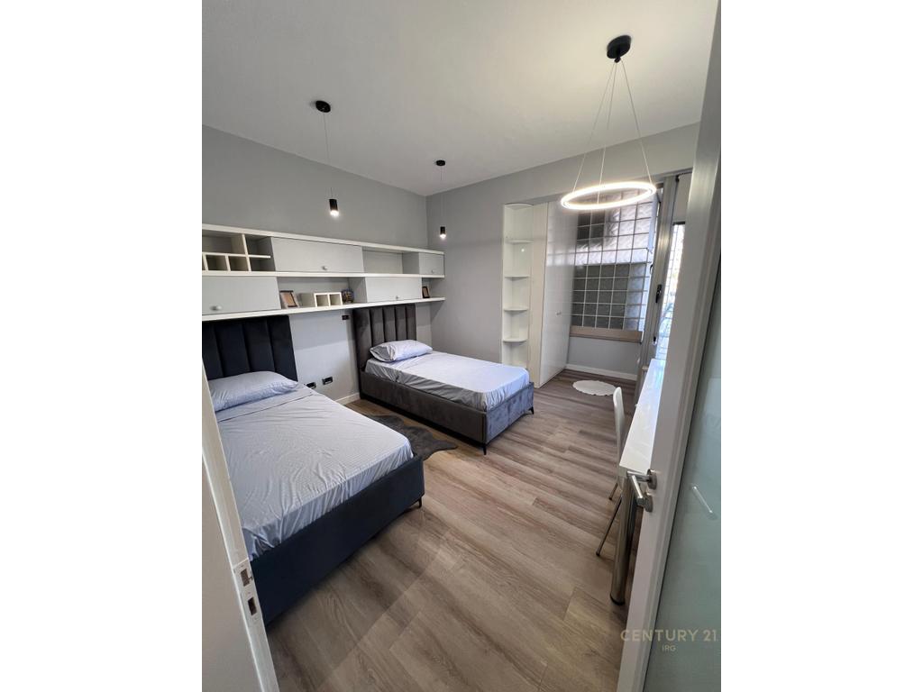 Apartment 2+1 for rent near the Ministry of Justice on Fortuzi street