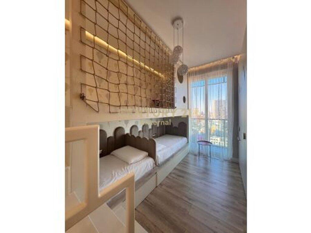 ✨ Appartamento 2+2 con Posto Auto – Ambasciatore 3, Eleganza e Sicurezza nel Centro di Tirana!