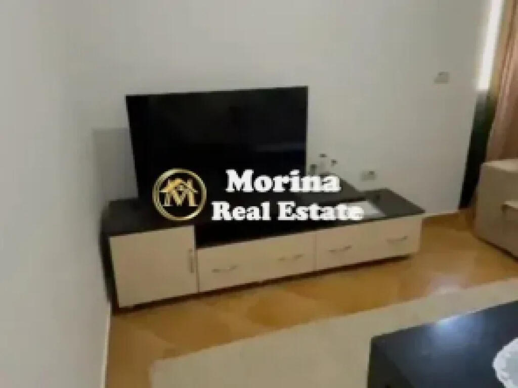 Ingresso Privato 1+1, Mercato Alimentare – Selite, 400 Euro