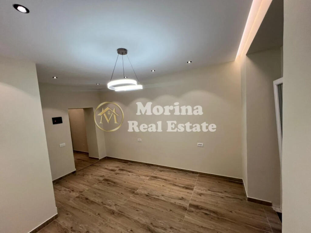Qera, Ambient Biznesi, Pas Drejtorisë së Policisë, 800 Euro/ Muaj