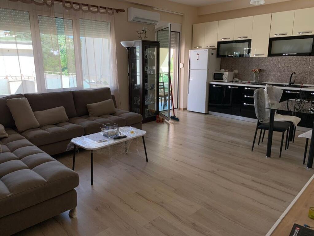 🔹 Apartment 2+1 for rent, Liqeni Thate