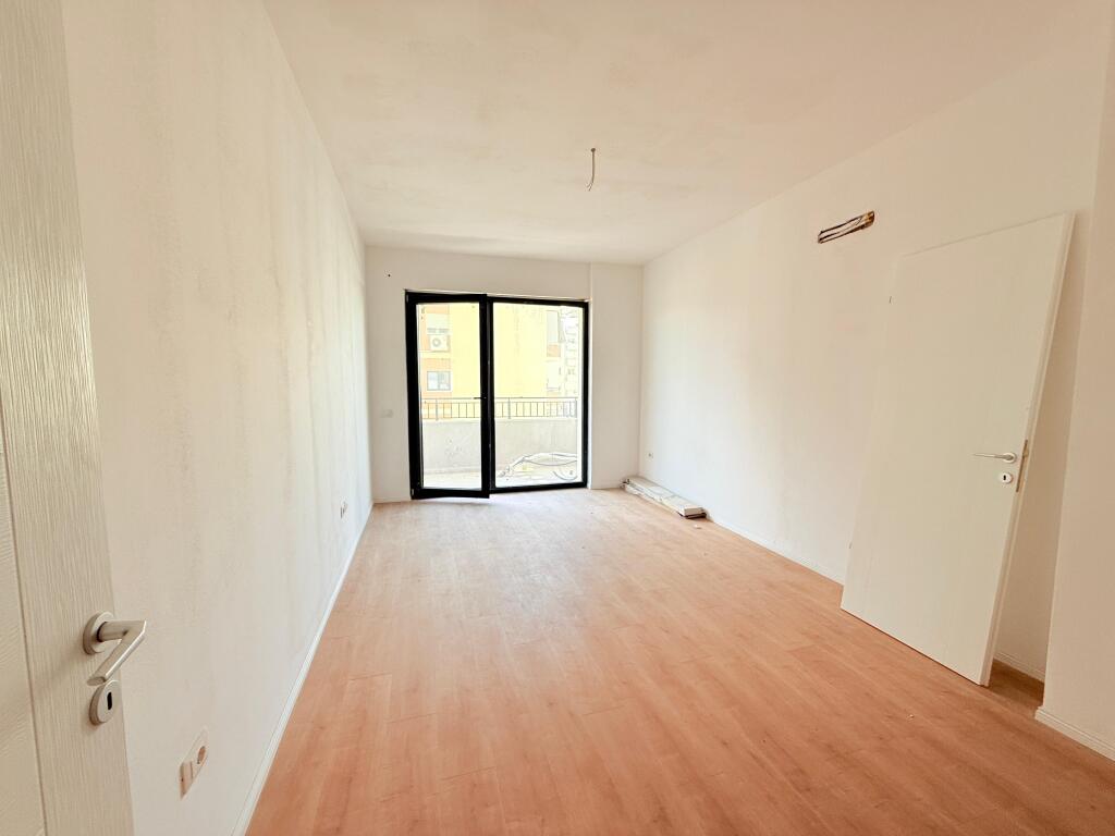 Shitet Apartament 1+1 – Pallat i Sapo Përfunduar