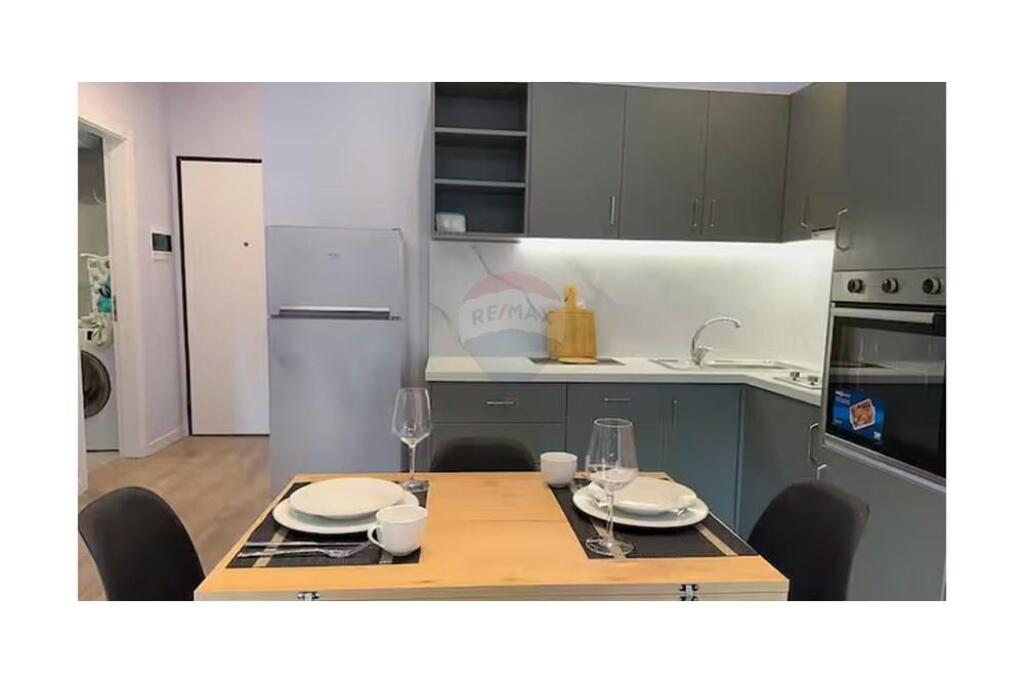 1+1 for rent at Bulevardi i Ri