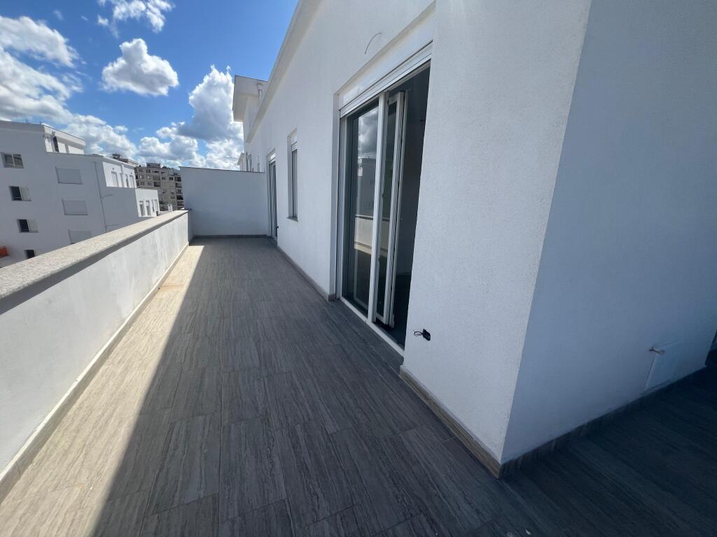 Shitet Apartament 2+1 me Verandë – Astir