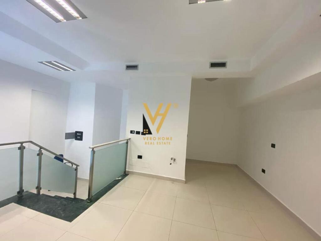 SHOP 40 M2 FOR RENT IN KODRA E DIELLIT 25,000 LEKE