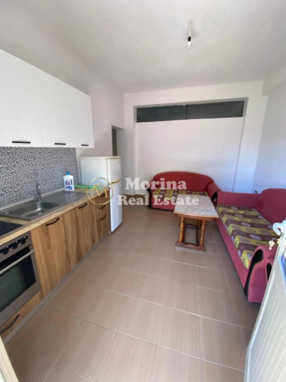 Affitto, Ingresso Privato 1+1, Via Jordan Misja, 300 euro/mese.
