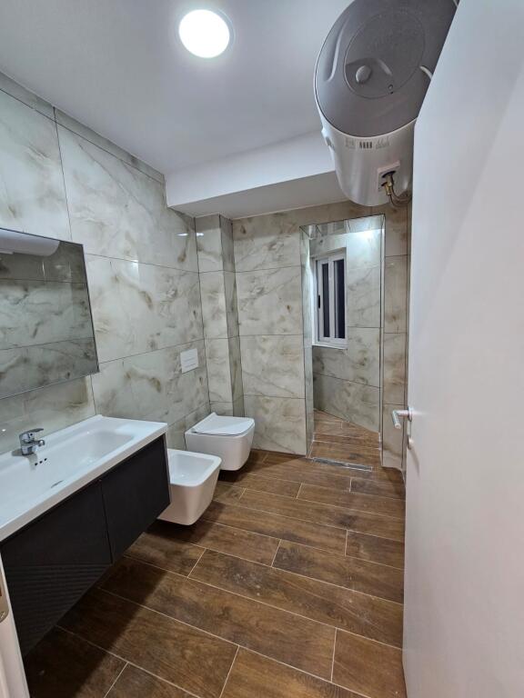 🏡 Shitet Apartament 2+1 pranë Vala Park – Lagjia 18, Durrës