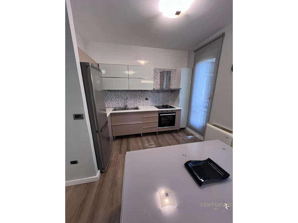Apartment 2+1 for rent near the Ministry of Justice on Fortuzi street