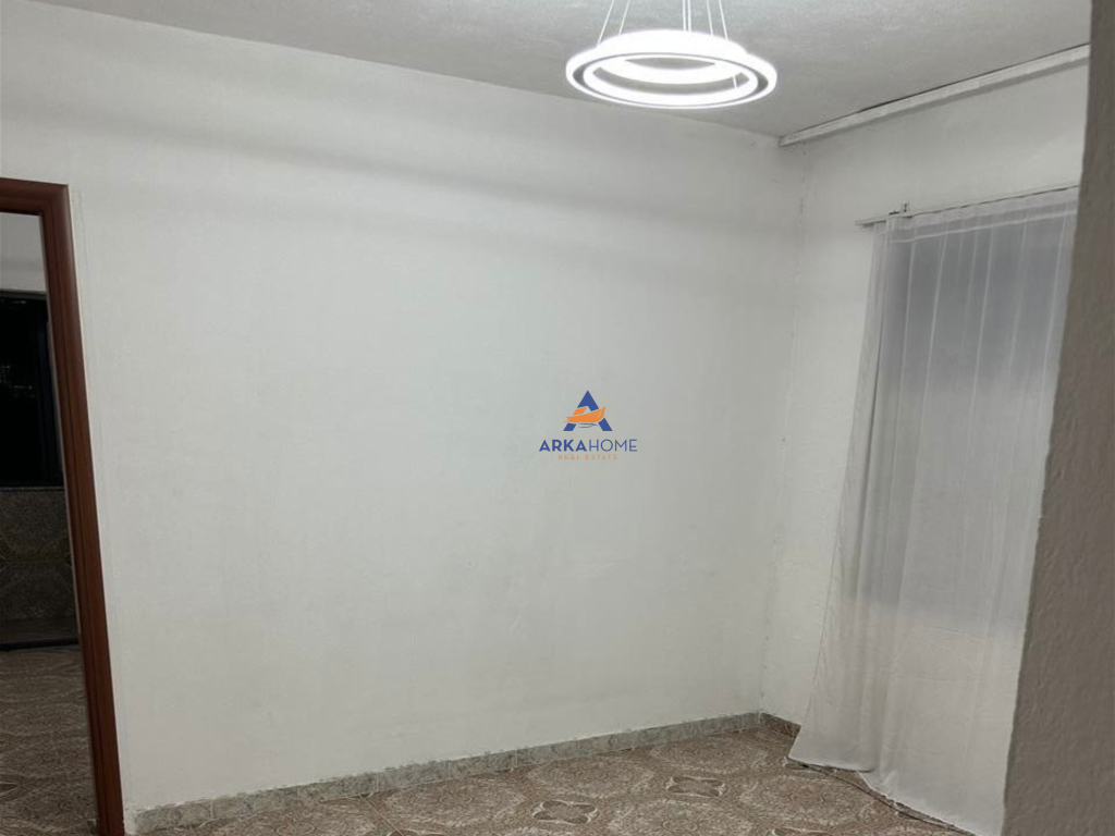 FOR RENT APARTMENT 1+1+BALCONY "PALLATI ME SHIGJETA (OPPOSITE DELIJORGJI)" 400 EURO.