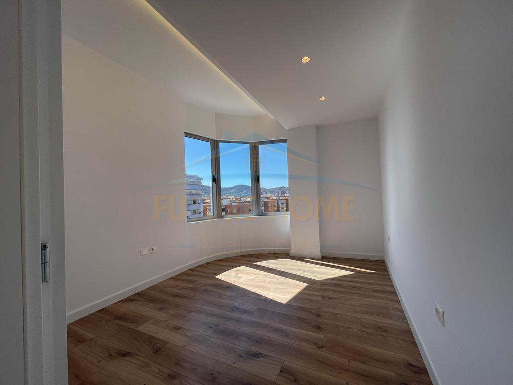 Apartment 2+1+2 for sale, Kavaja Street