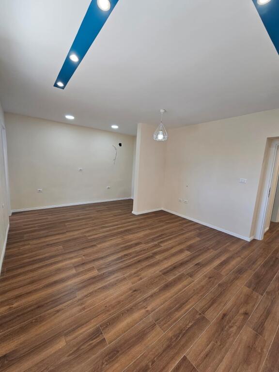 🏡 Shitet Apartament 2+1 pranë Vala Park – Lagjia 18, Durrës