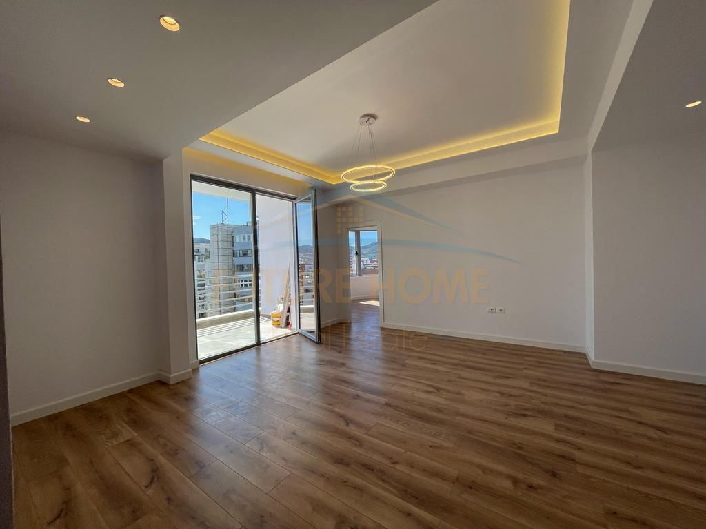 Apartment 2+1+2 for sale, Kavaja Street