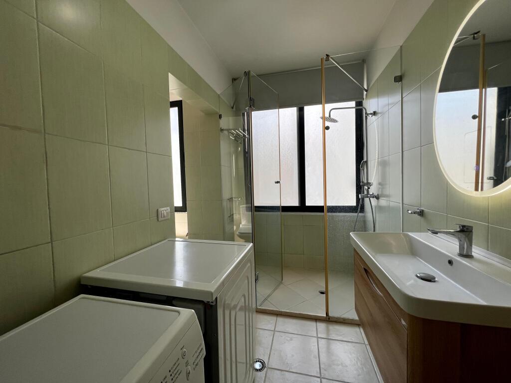 Affitto, Appartamento 2+1 ”Yzberisht”, Tirana.