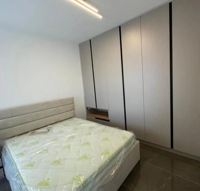 Jepet apartament 2+1+2 me qera te Golden Park Perballe Amerikan 3