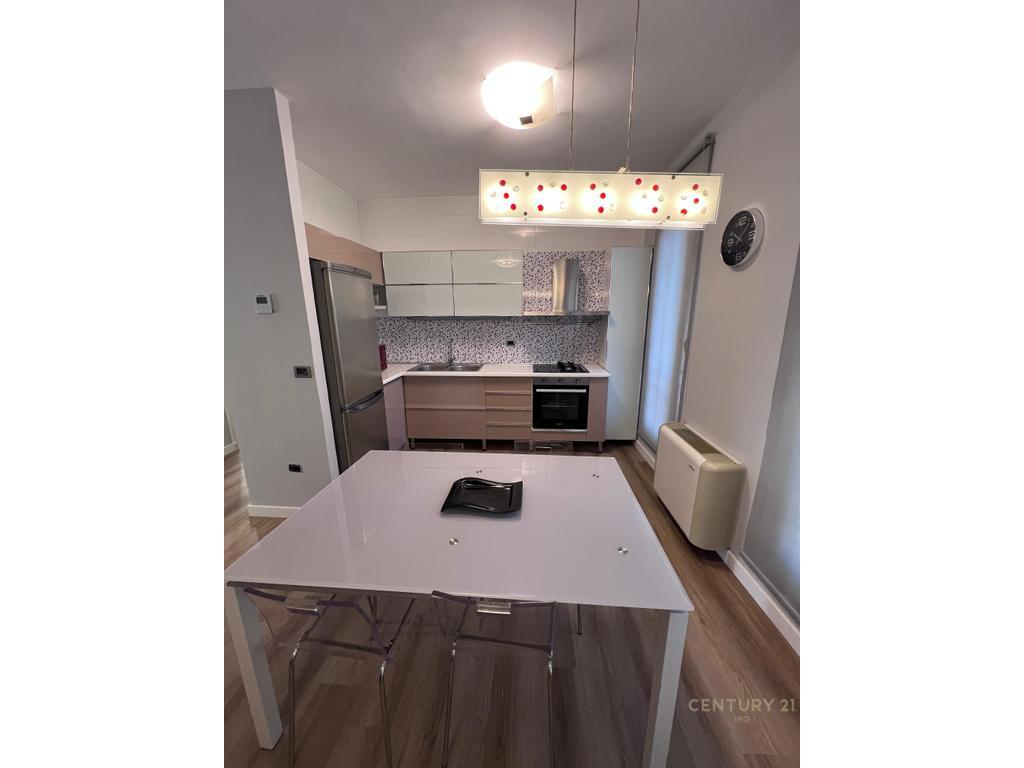 🏙️ 2-Bedroom Apartment for Rent – Fortuzi Street, Near the Ministry of Justice, Tirana