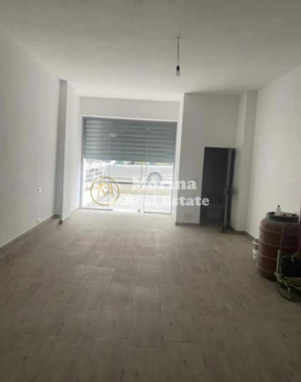 Qera Ambjent Biznesi , Pallati me Shigjeta, 400 Euro/muaj