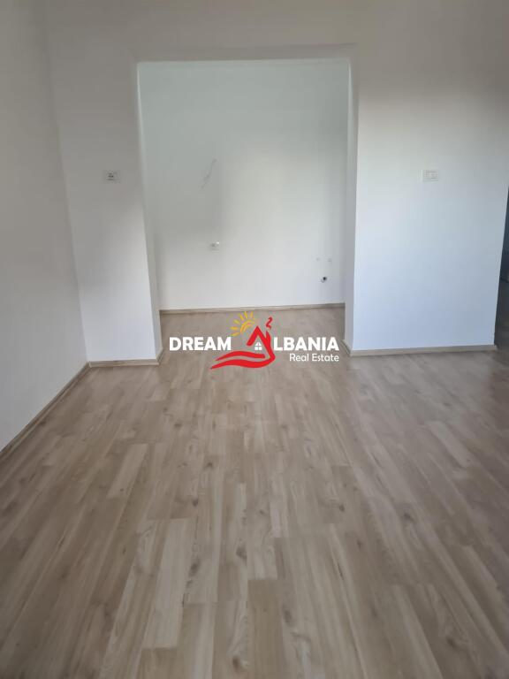 Appartamento 2+1 in vendita presso il Comune di Parigi vicino allo Stadio Dinamo a Tirana (ID 4129529)