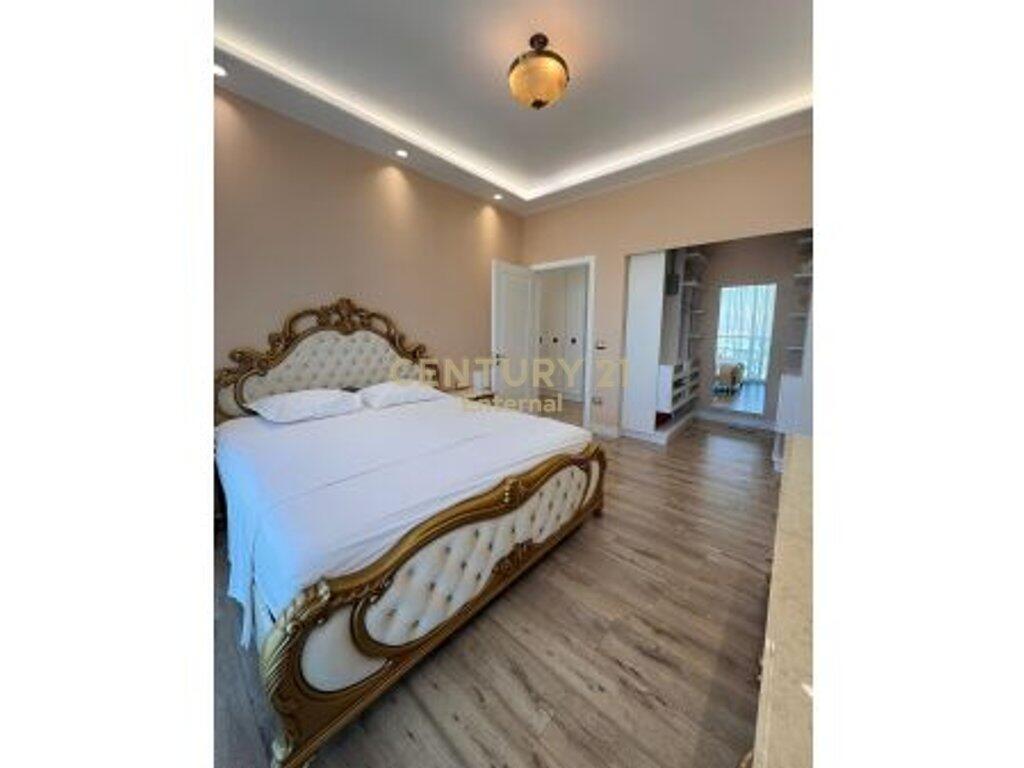 ✨ Appartamento 2+2 con Posto Auto – Ambasciatore 3, Eleganza e Sicurezza nel Centro di Tirana!