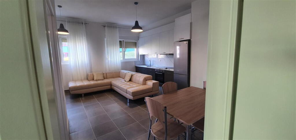 Apartament me Qera 2+1 tek Ali Demi (ID B2201392) Tirane.