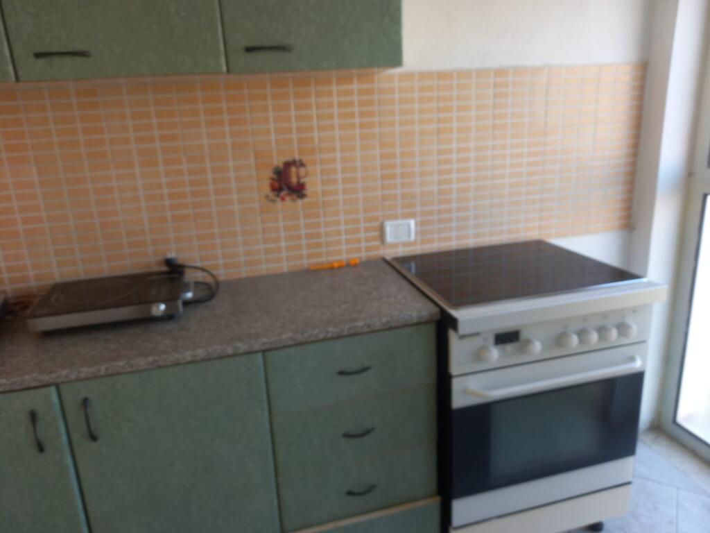 Appartamento in affitto al complesso Grand in ottime condizioni